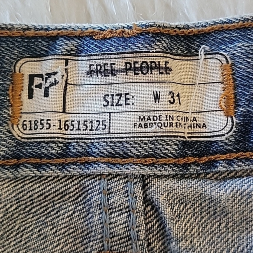 FREE PEOPLE | ANTHROPLOGIE Straight‎ Leg Button Fly Cropped Light Wash Jeans 31 - Picture 4 of 8